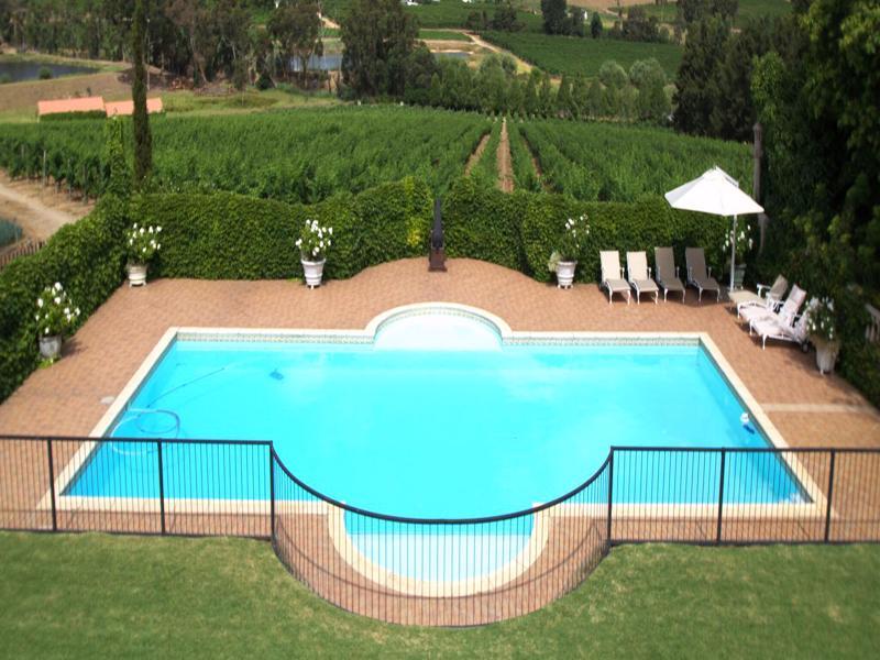 Clos Malverne Wine Estate